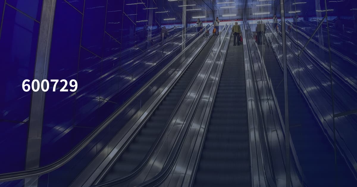 600729